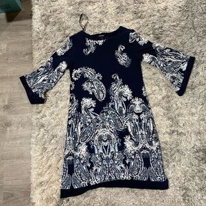 Roz and Ali patterned long sleeve dress